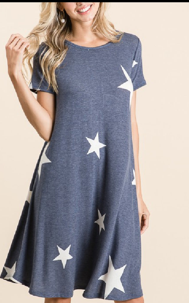 Women's casual dress with a star pattern. 