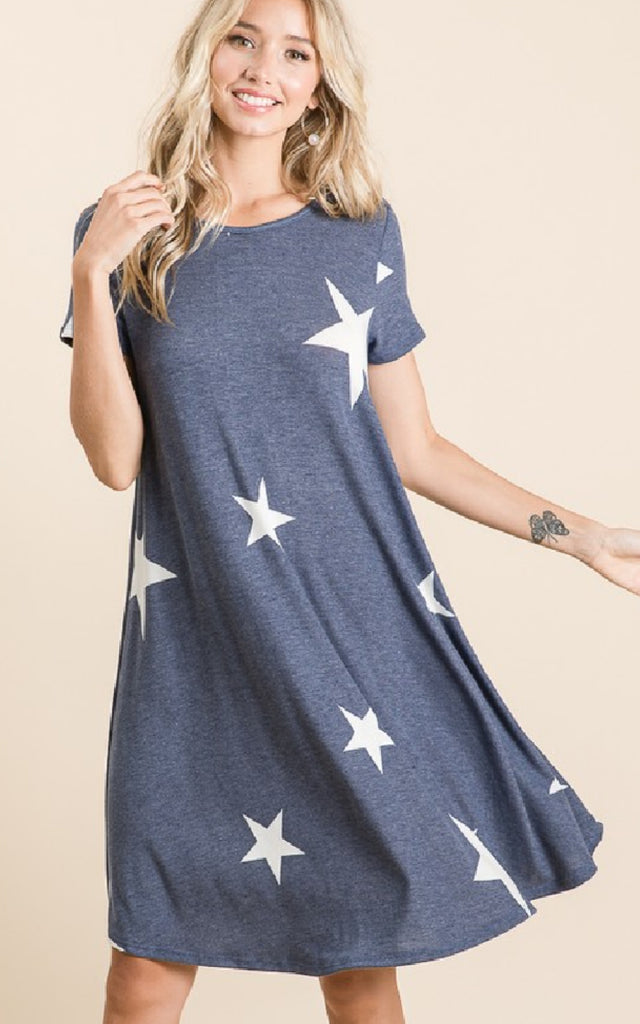 Women's casual dress with a star pattern.